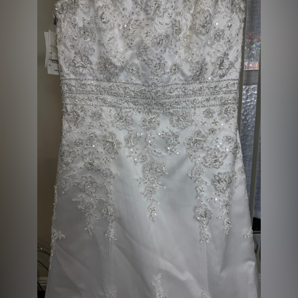 NWT Maggie Sottero Haute Couture bridal gown, Size 16, beaded lace wedding dress - Picture 3 of 15